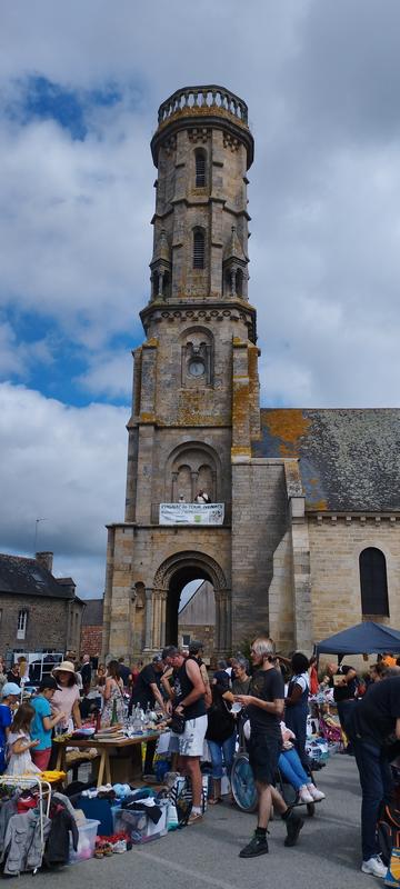 Vide-greniers à Yvignac-la-Tour (22350) – Place des Terre Neuvas