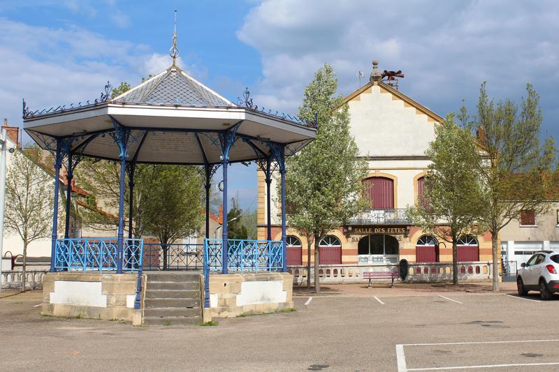 Vide-greniers à Digoin (71160) – Place de la République