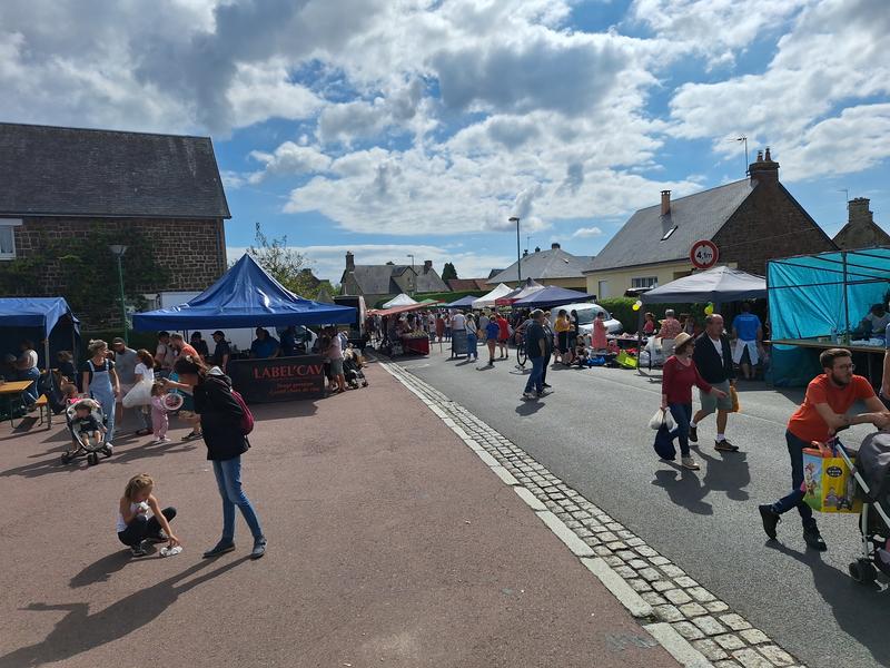 Vide-greniers à Saint-Gilles (50180) – 6 rue du Bois