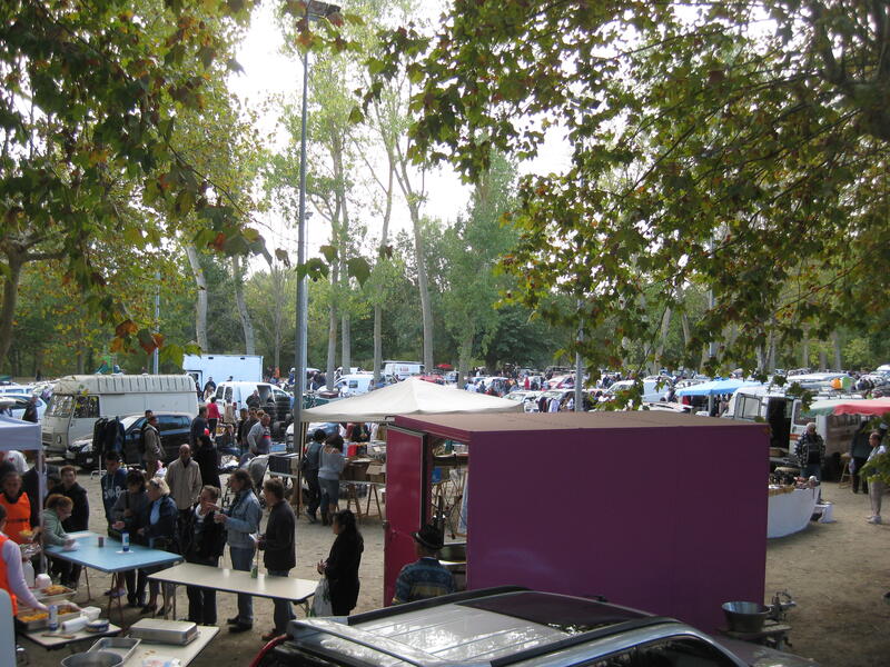 Vide-greniers à Roques (31120) – Place Jean Jaurès